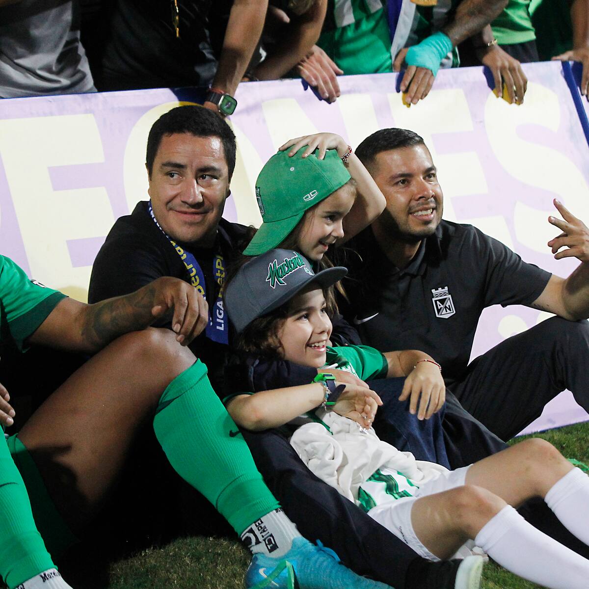 Prensa mexicana reacciona al título de Efraín Juárez con Nacional en Liga: “Es leyenda”