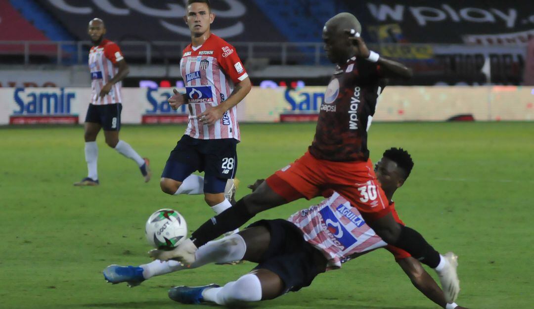 Junior y América son los únicos equipos colombianos que continúan en el certamen.