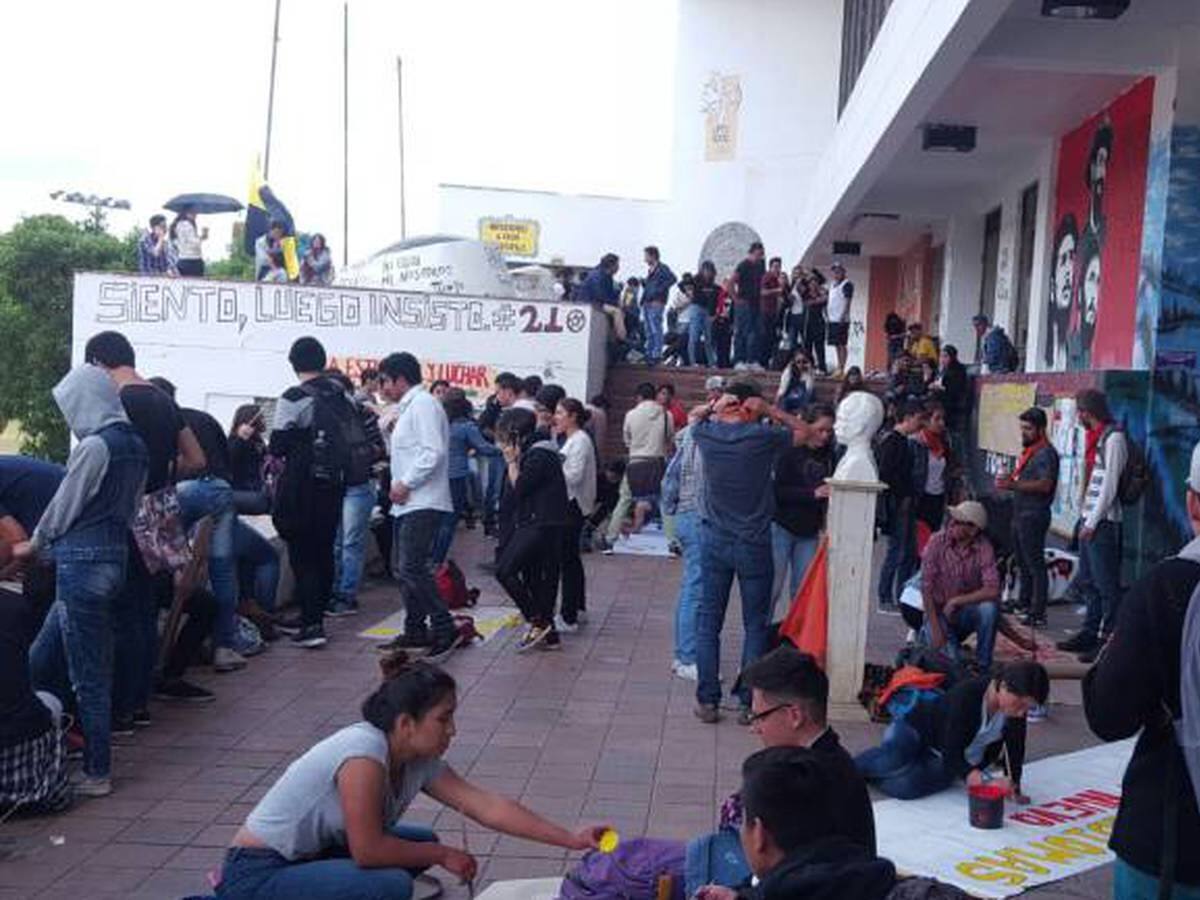 Por elección de representante estudiantil denuncian al rector de la UPTC