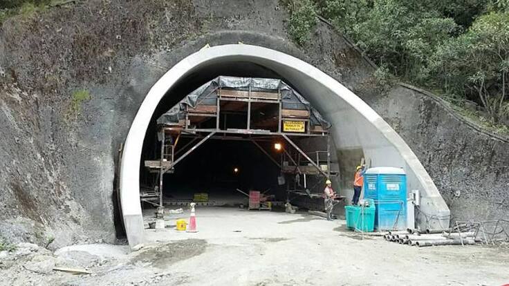 Hoy mismo se le paga a los empleados del túnel de La Línea: Mintransporte