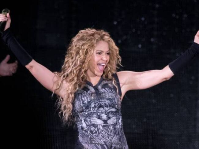 Shakira llega a Barranquilla para presentar nuevo colegio