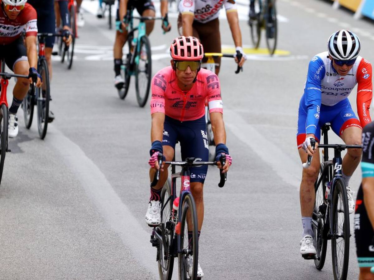 Urán salió ileso, pero día de fuertes caídas afectó a 'Supermán' López