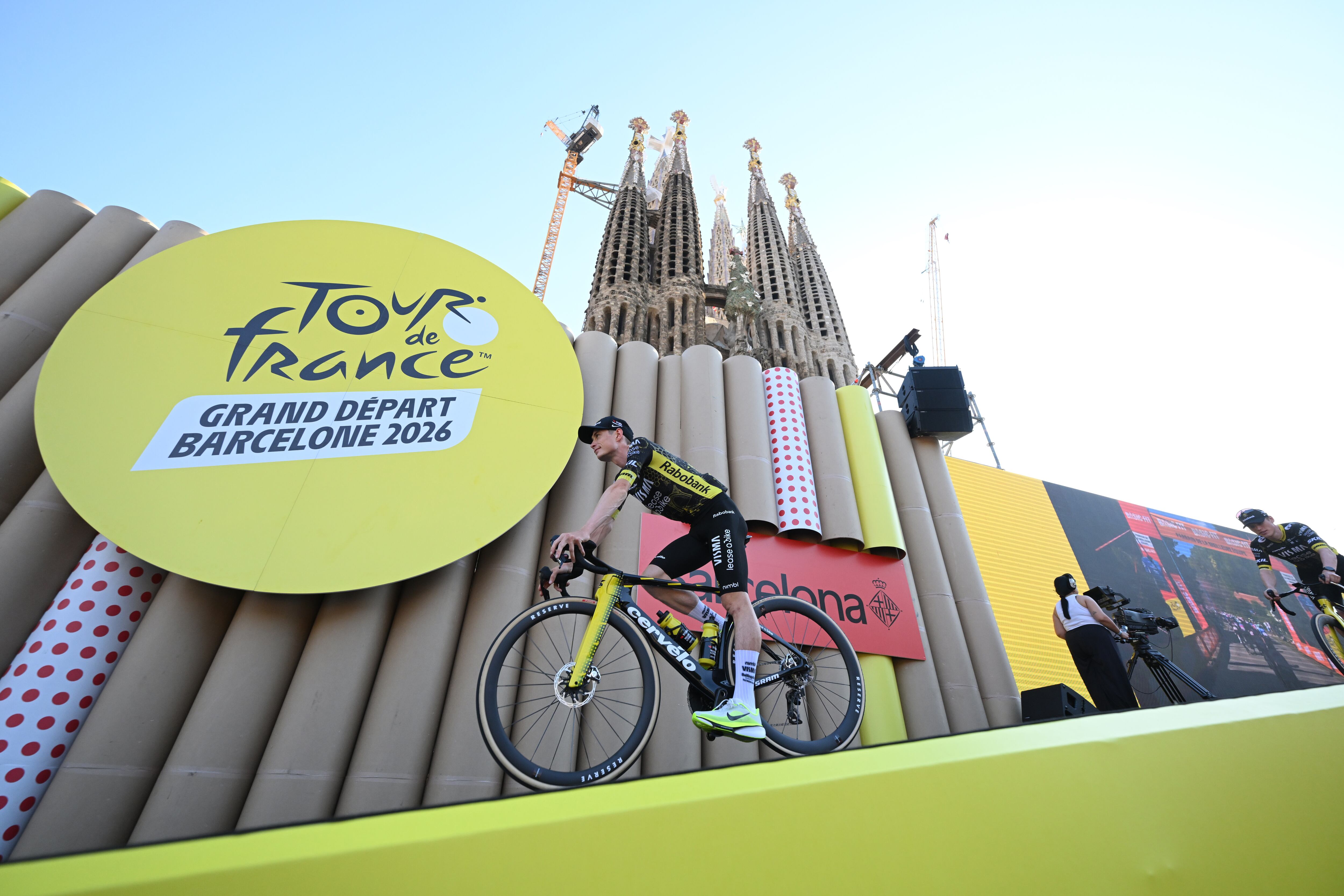 BARCELONA, SPAIN - JULY 02: Jonas Vingegaard of Denmark and Team Visma | Lease a Bike during the team presentation prior to the 113th Tour de France 2026 / #UCIWT / on July 02, 2026 in Barcelona, Spain. (Photo by Dario Belingheri/Getty Images)