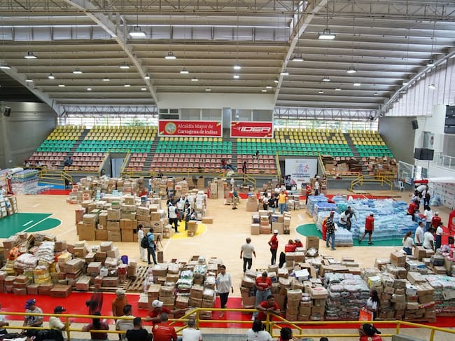 Toneladas de ayuda humanitaria para las familias afectadas del terremoto. // Alcaldía de Cartagena