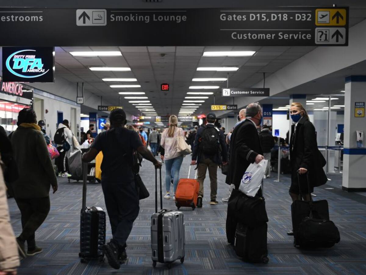 EE.UU. permitirá ingreso de inmunizados con vacunas autorizadas por la OMS