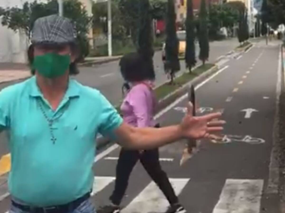 VIDEO: Ciudadano denuncia ilógico trazado de ciclorruta