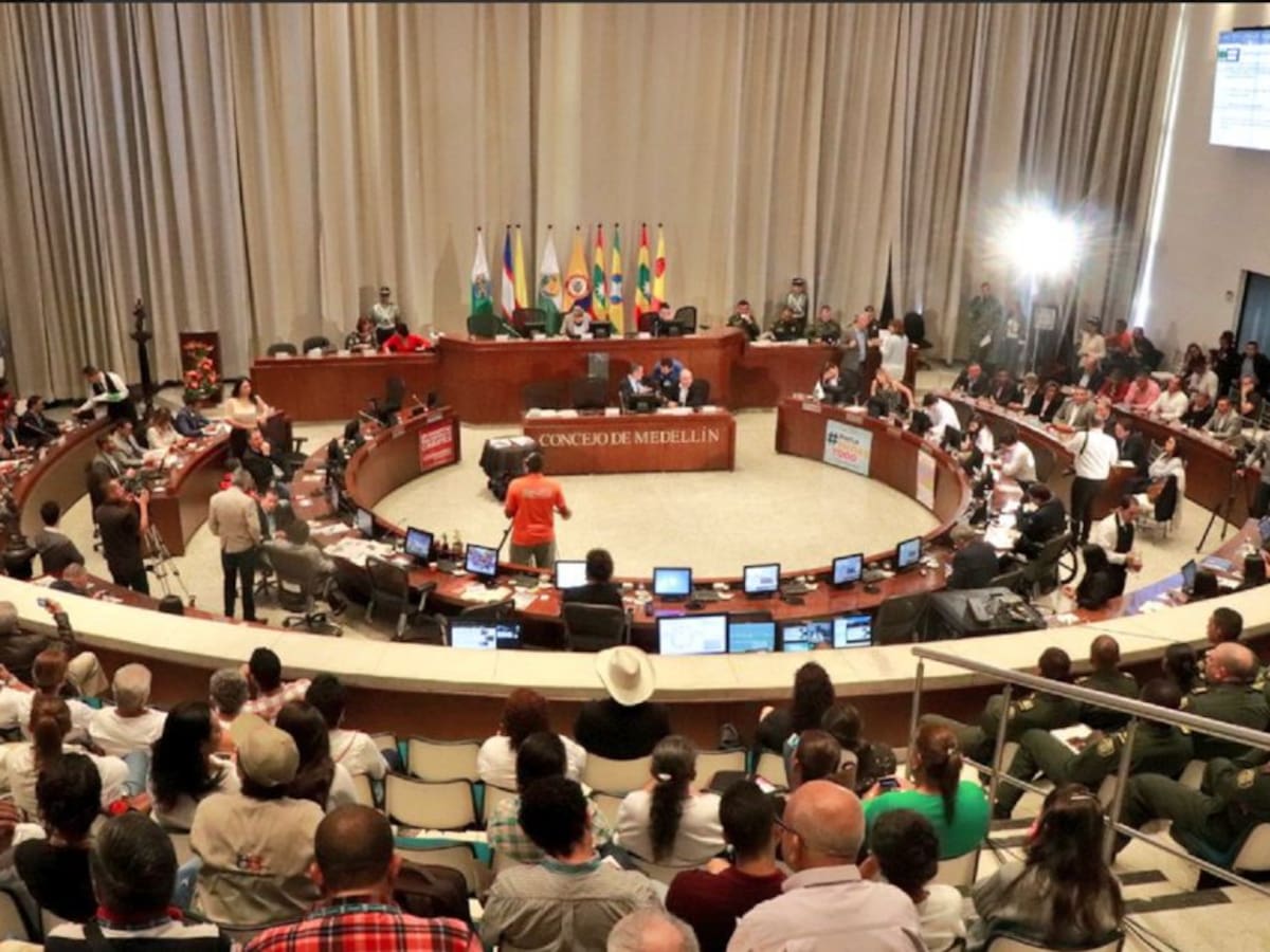Por alerta de riesgos en seguridad, el Concejo de Medellín convocó a sesión reservada