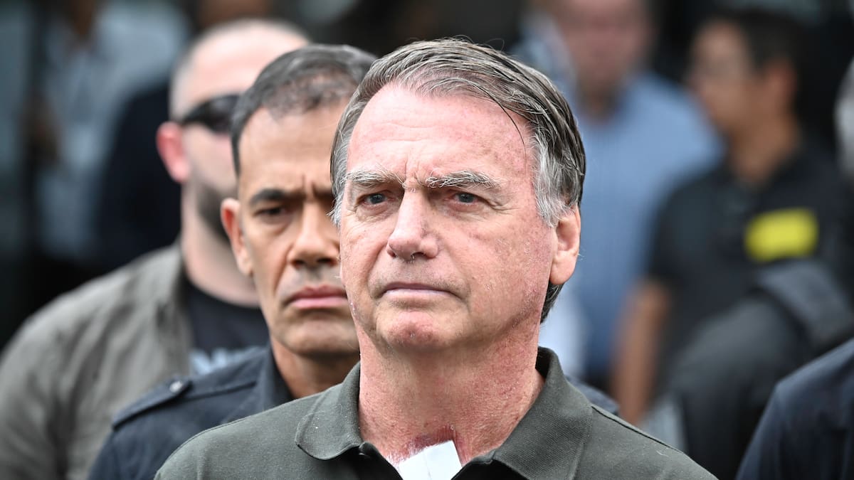 Brasil: ¿Bolsonaro violó la prisión domiciliaria?
