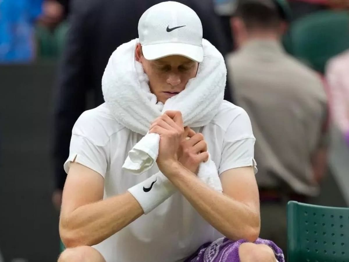 Sinner supera un primer set incierto y avanza a la tercera ronda del Abierto de Australia