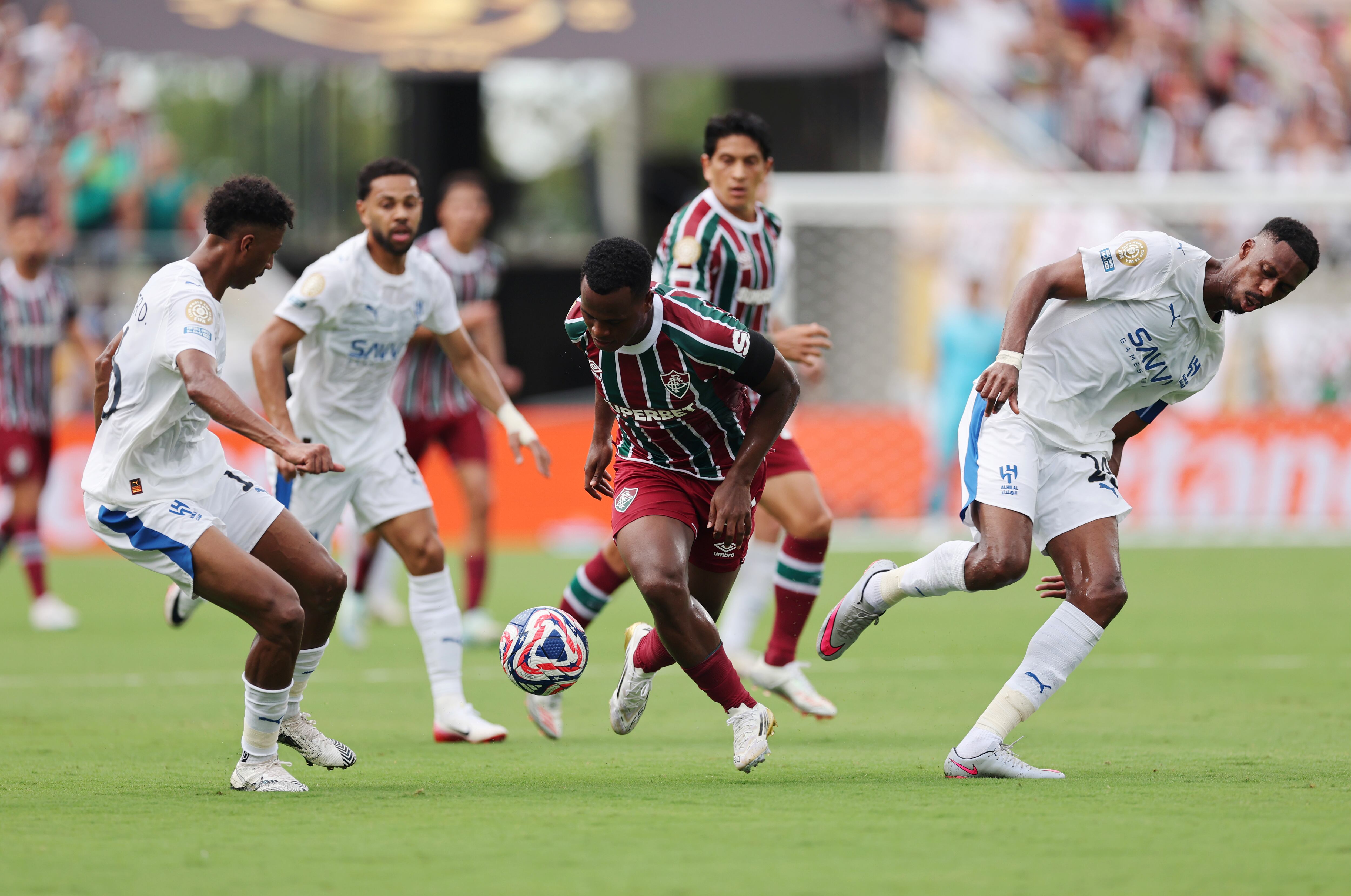 Jhon Arias en su duelo ante el Al-Hilal de Arabia Saudita. (Photo by Patrick Smith - FIFA/FIFA via Getty Images)
