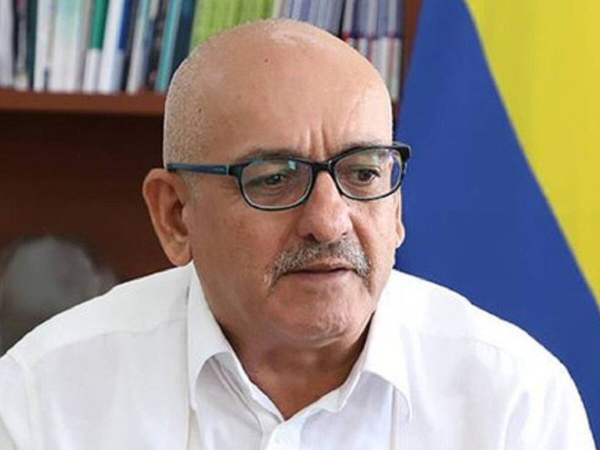 "No se falsificó la firma de funcionaria", asegura Secretario de Educación