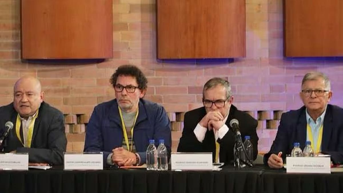 ¿Qué hay detrás de advertencias del antiguo secretariado Farc por el trabajo de la JEP?