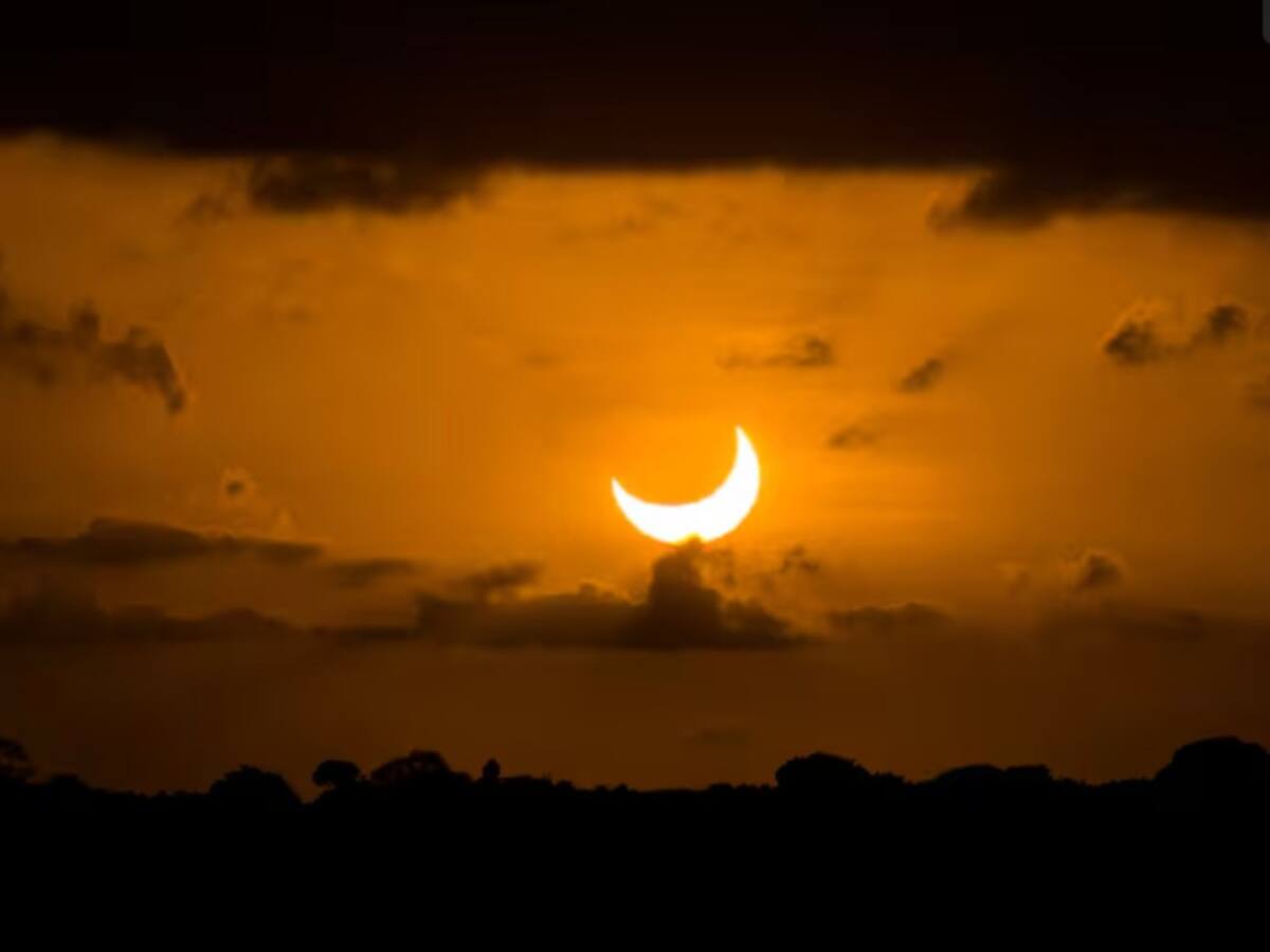 Un eclipse parcial es visible hoy en medio hemisferio norte