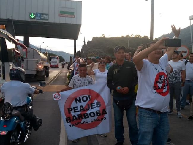 Convocan nueva marcha para exigir traslado de peajes de Barbosa