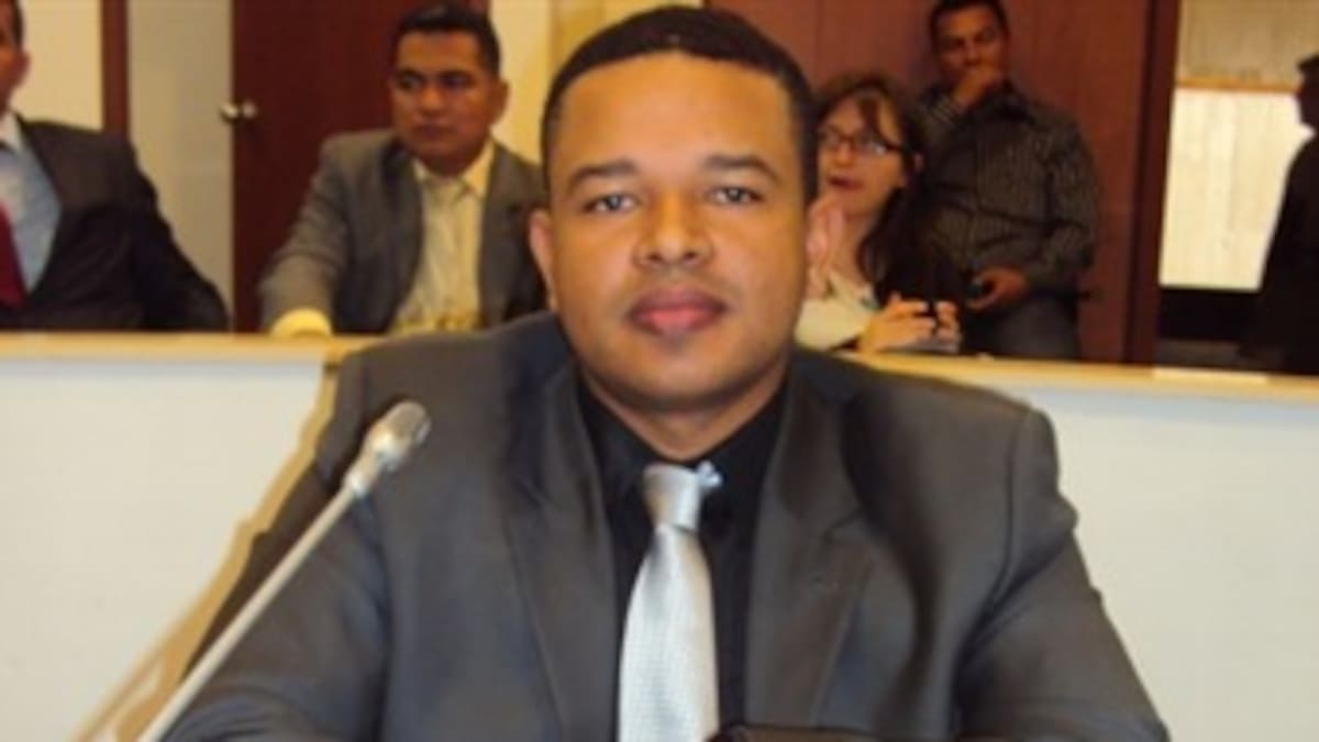 Yahir Acuña se defenderá en libertad