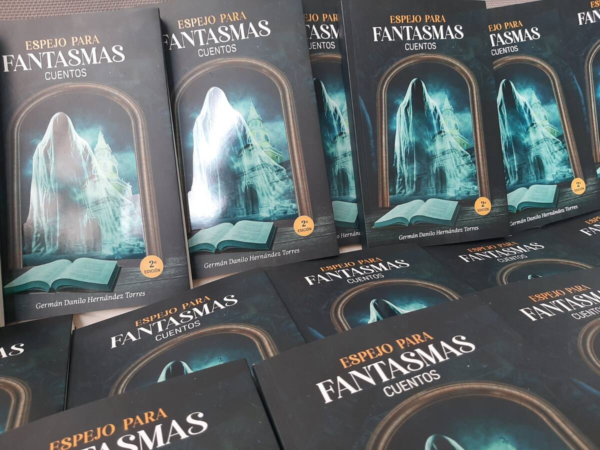 Presentación del libro “Espejo para fantasmas” en el Museo Histórico de Cartagena