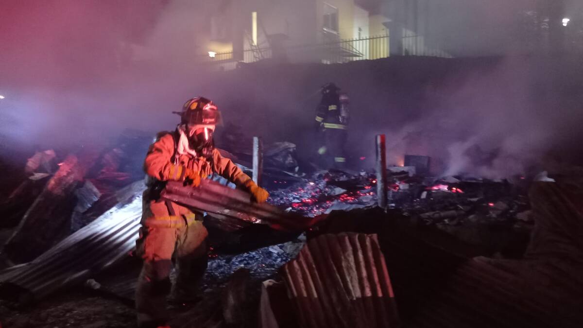 Voraz Incendio dejó ocho casas destruidas en asentamiento de Popayán