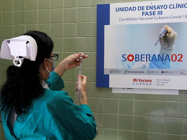 Las vacunas contra el coronavirus desarrolladas en Cuba siguen en fases de ensayo clínico.