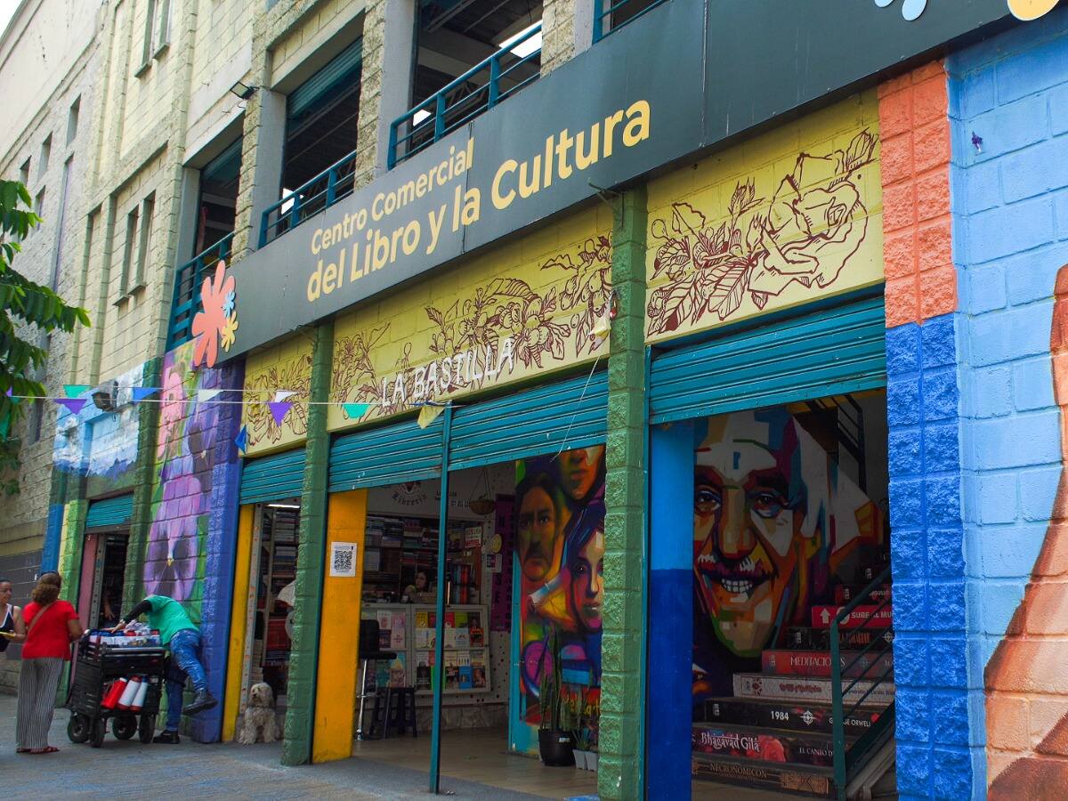 El Centro de Medellín vivirá gran trueque literario en la Feria de Cultura y Libros de La Bastilla