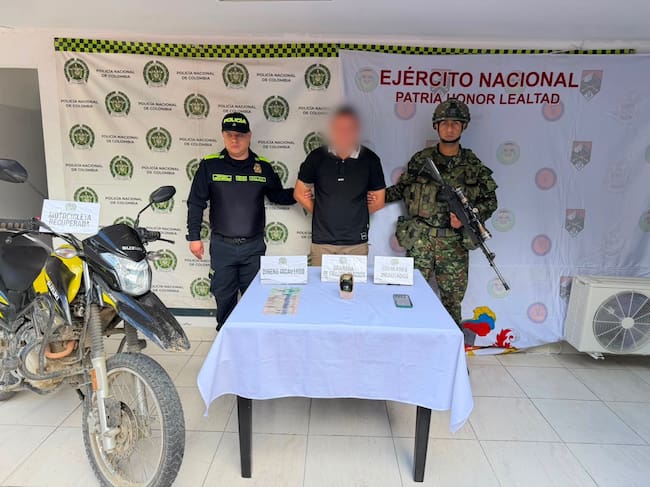 Por el presunto delito de fabricación, tráfico, porte o tenencia de armas . Foto Novena Brigada.
