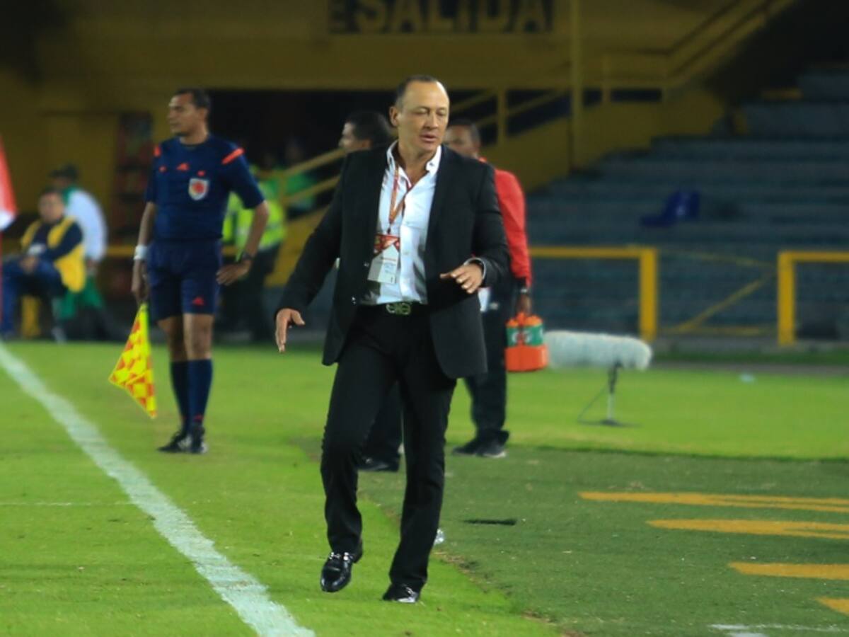 Deportivo Pasto no contará más con el DT José Fernando Santa