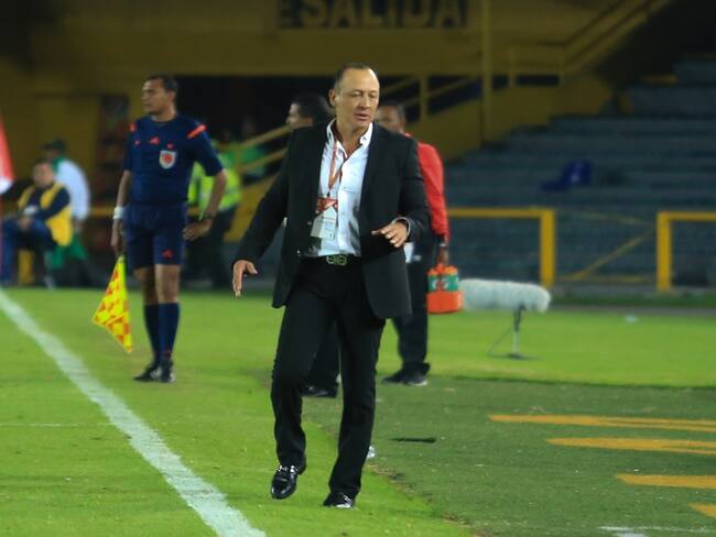Deportivo Pasto no contará más con el DT José Fernando Santa
