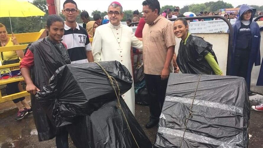 Iglesia colombiana dona 250.000 hostias a Venezuela para Semana Santa. Foto: Diócesis de Cúcuta