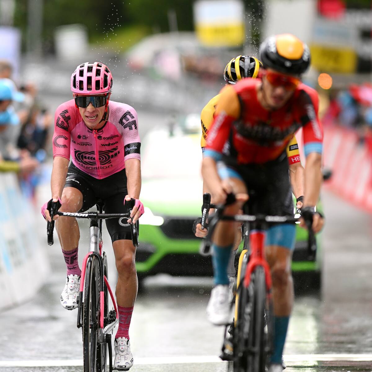 Rigoberto Urán, entre los ocho mejores de la tercera etapa del Tour de Suiza