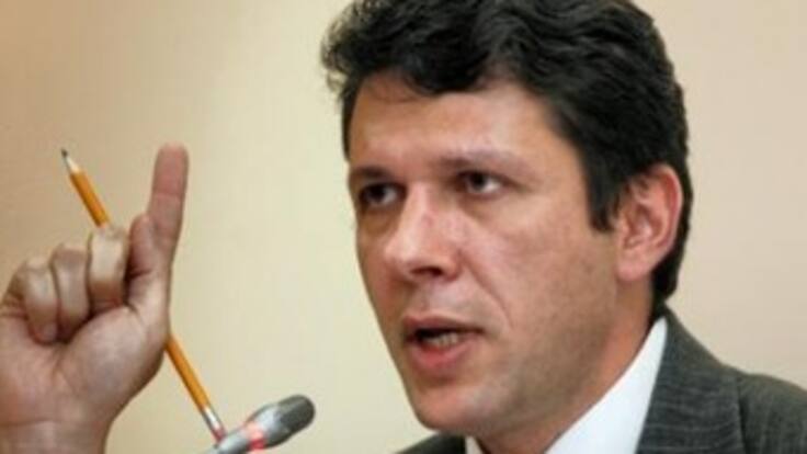 Carlos Costa, Ministro de Ambiente, Vivienda y Desarrollo Territorial, habla sobre su reciente visita a Inglaterra