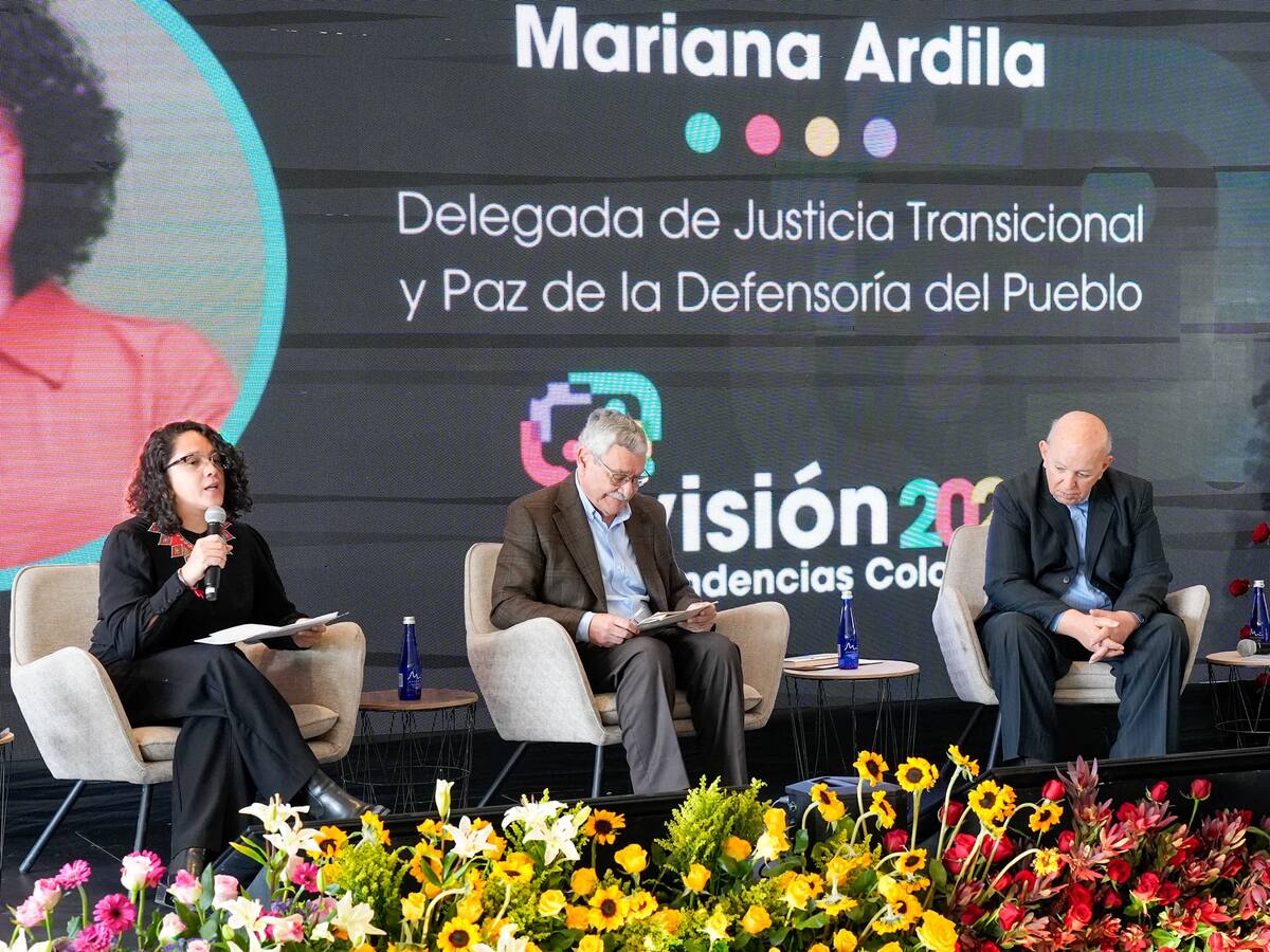 Atender la fragmentación de grupos armados en Colombia, un tema crucial para 2025