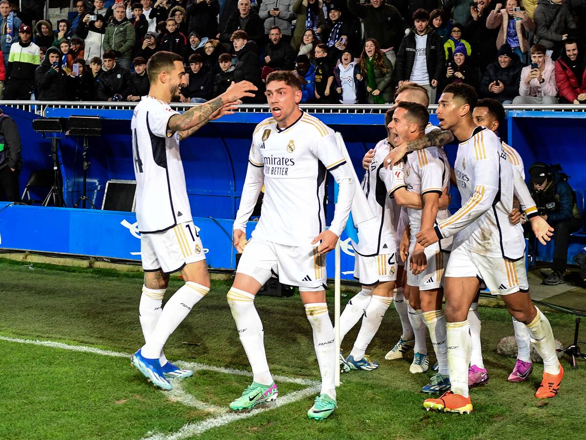 Real Madrid ganó sobre la hora y se trepó a la cima de la Liga Española