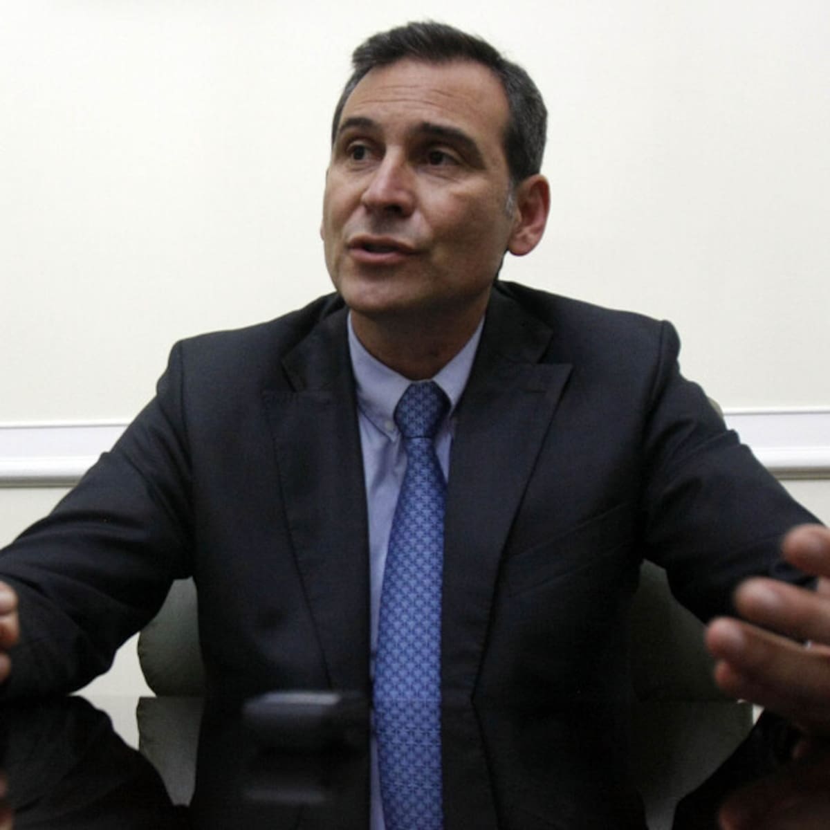 Embajador en Paraguay, declarado insubsistente, aseguró que presentó su renuncia el 23 de julio