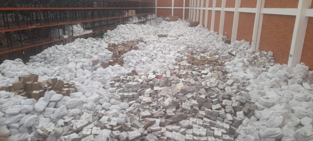 Twitter abogada Karola Enriquez Arias