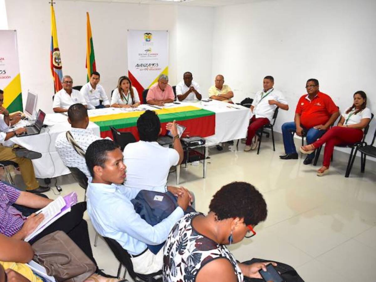 Gobernación de Bolívar otorgó 211 plazas a maestros del departamento