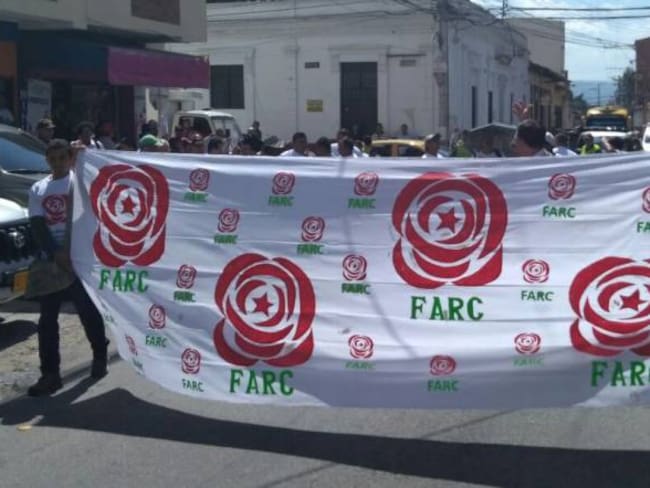 Las Farc hicieron marcha en la antesala de inscripción de candidatos