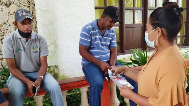 Además, se restringió el ingreso a bares a quien no presente carnet de vacunación contra COVID-19