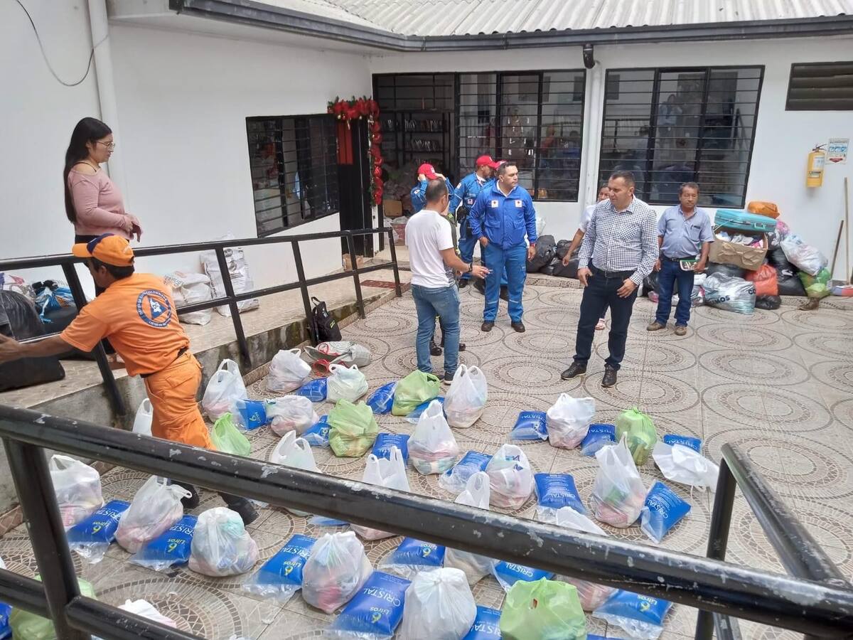 Damnificados denuncian que no están recibiendo las ayudas en Rosas