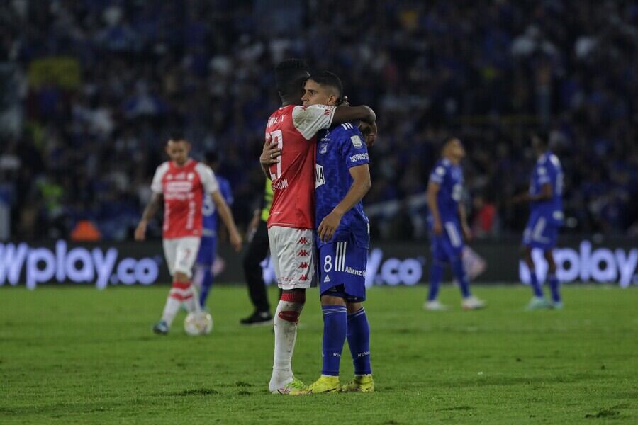 Santa Fe enfrenta a Millonarios en juego válido por la  Liga BetPlay en el estadio Nemesio Camacho el Campin. (Colprensa- Camila Díaz)