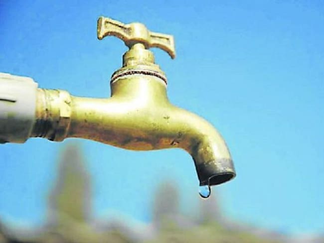 Sin servicio de agua ocho barrios de la Comuna Trece de Cali