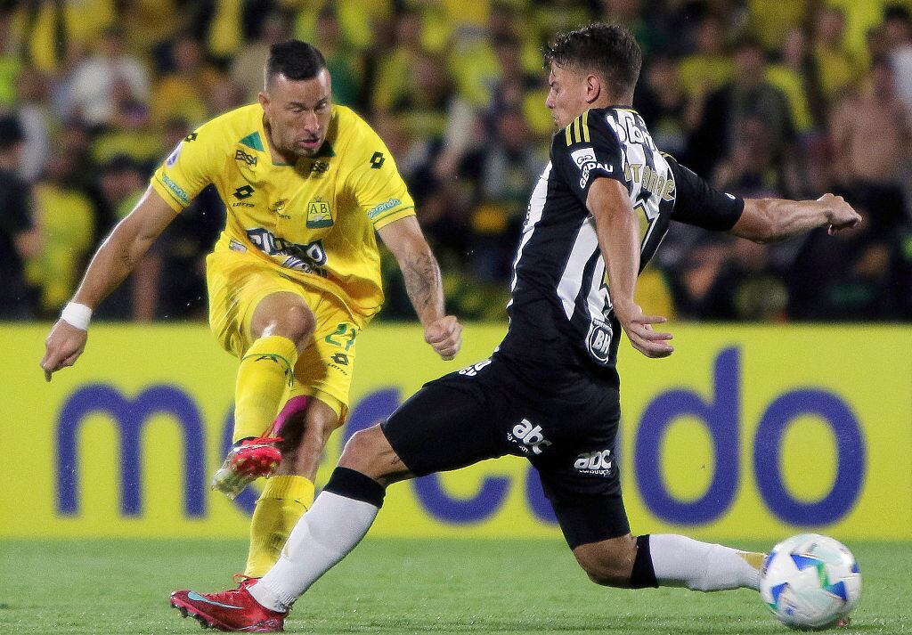 Luciano Pons y Natanael por los playoffs de la Copa Sudamericana / Getty Images