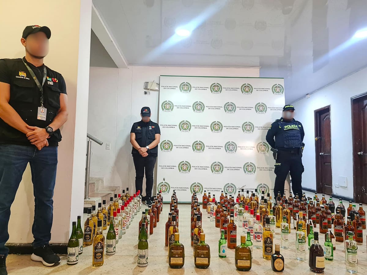 Más de 150 botellas de licor ilegales aprehendidas en Cartagena