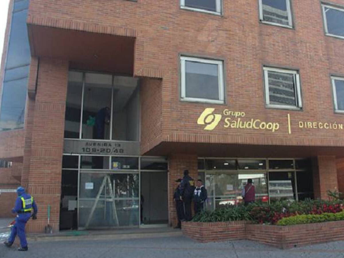 Los trabajadores de la liquidada Saludcoop en Ibagué siguen a la espera de pagos