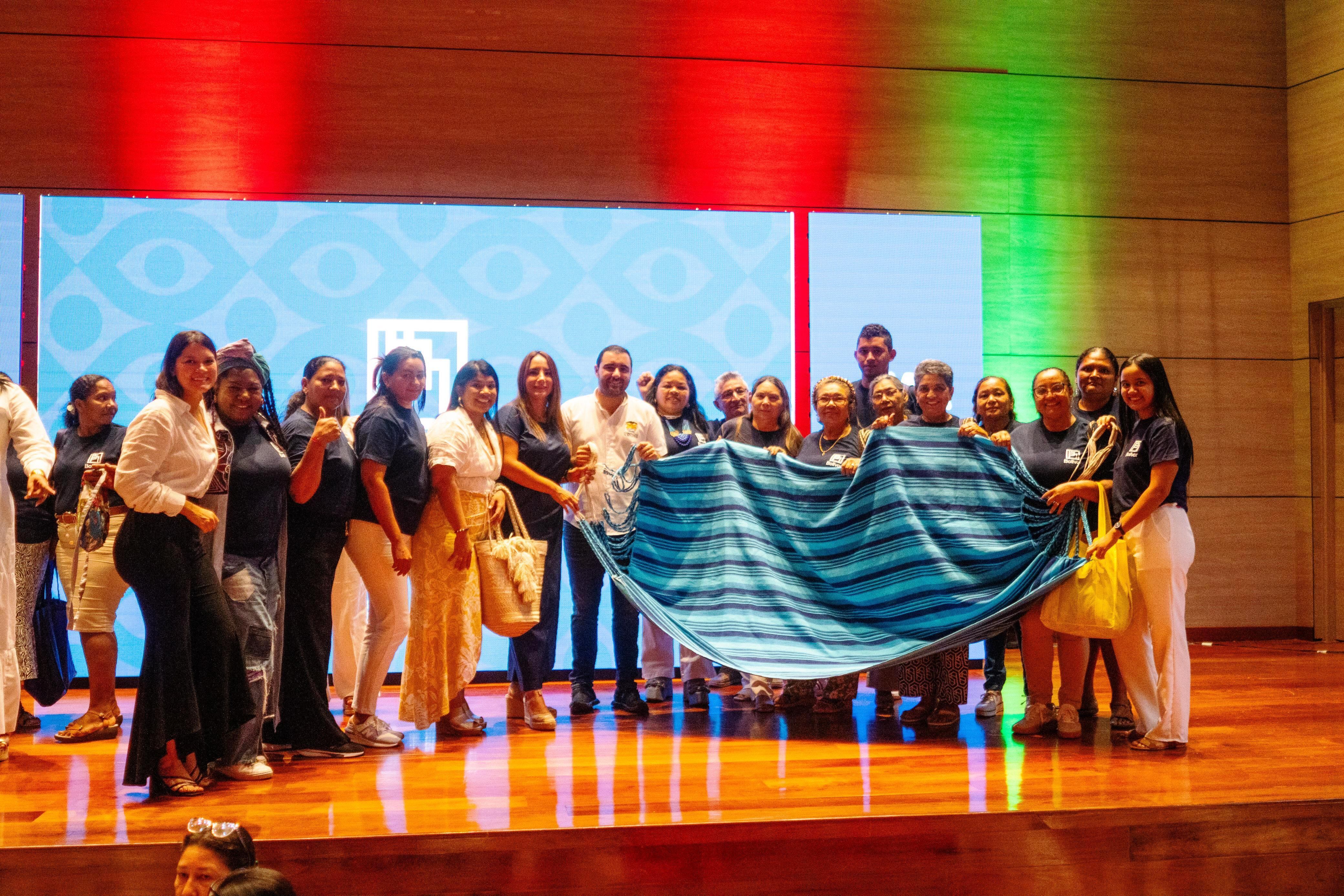 Bienvenida a los integrantes de la primera convocatoria de la estrategia Marca Bolívar