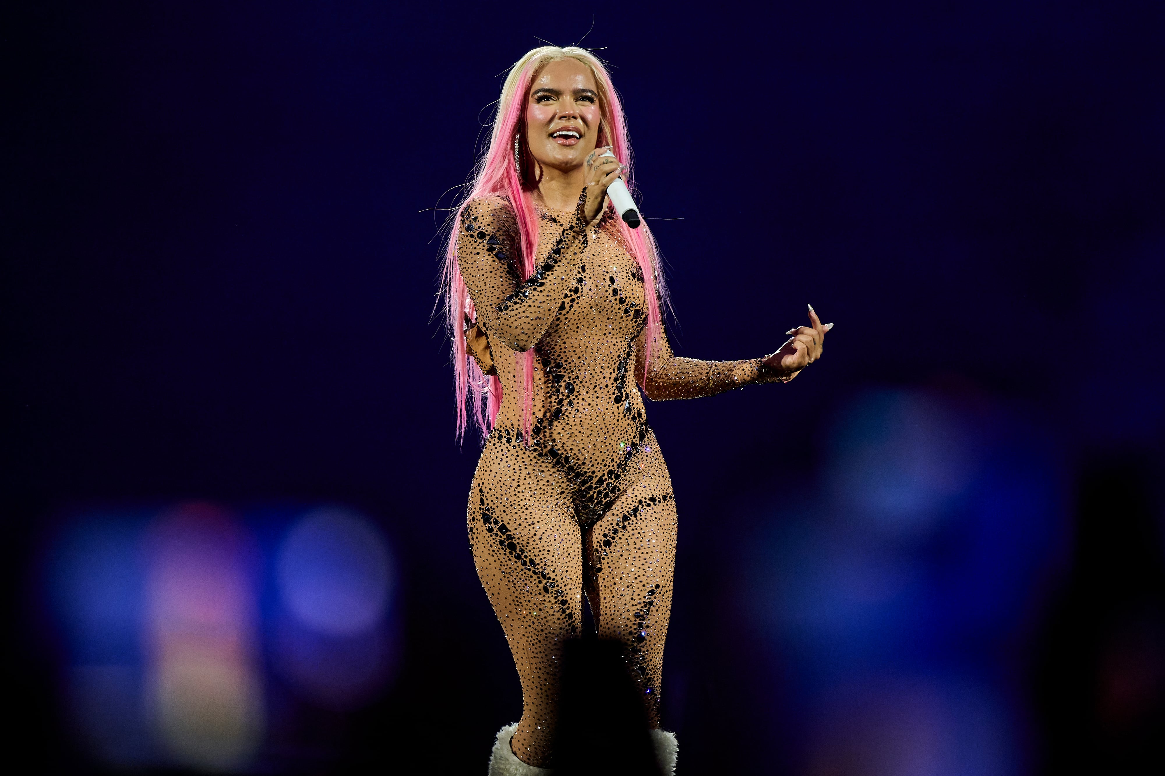 Karol G en su gira de verano 'Mañana Será Mejor Europa' en el estadio Santiago Bernabéu, 20 de julio de 2024 en Madrid, España. (Foto de Borja B. Hojas/WireImage)
