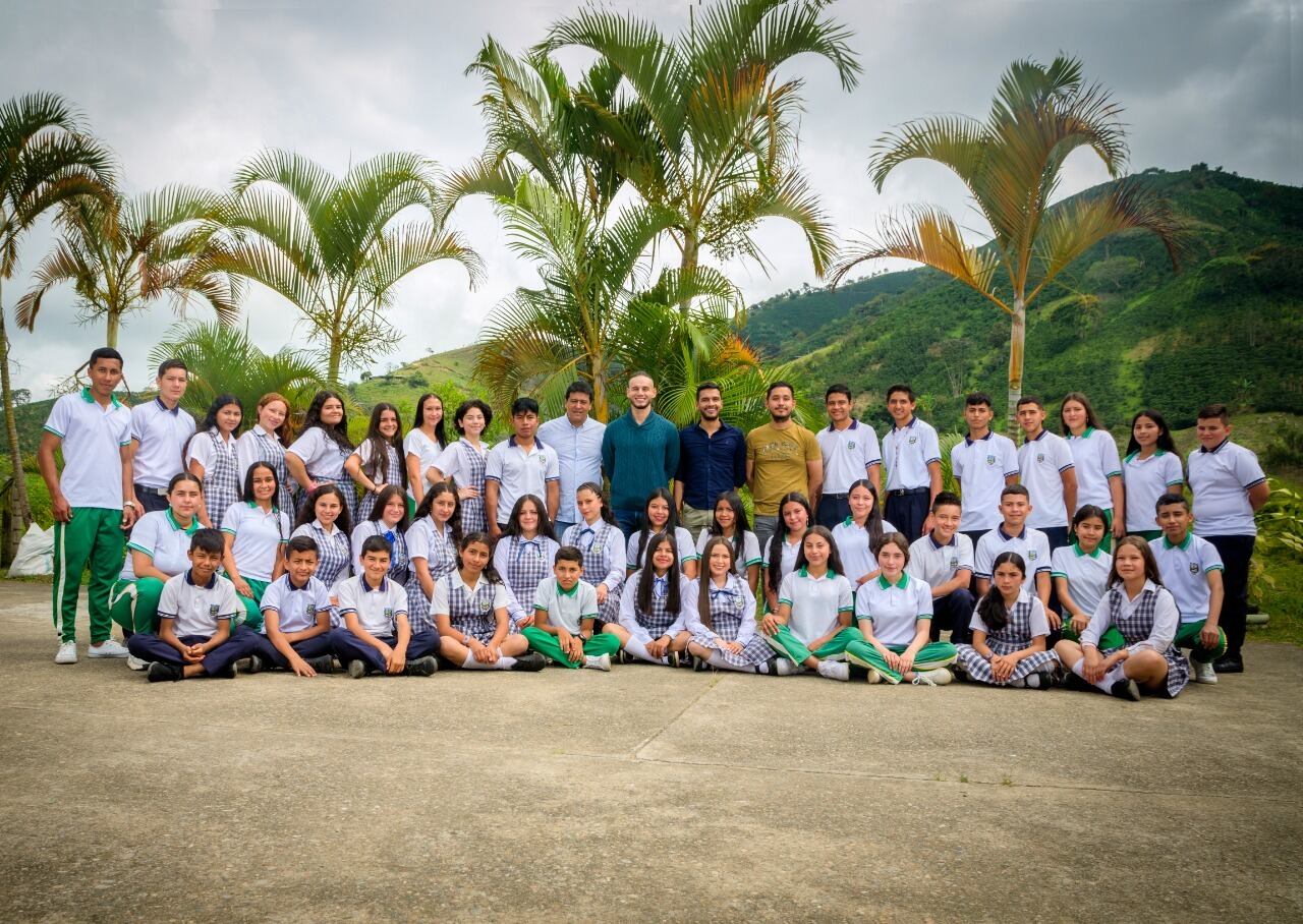 Así lo estableció el Ministerio de Educación, luego de reciente premiación de las mejores experiencias pedagógicas del país en las instituciones educativas oficiales del territorio nacional.