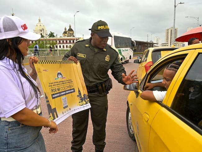 Cartagena refuerza pedagogía en turismo responsable a 500 taxistas de la ciudad