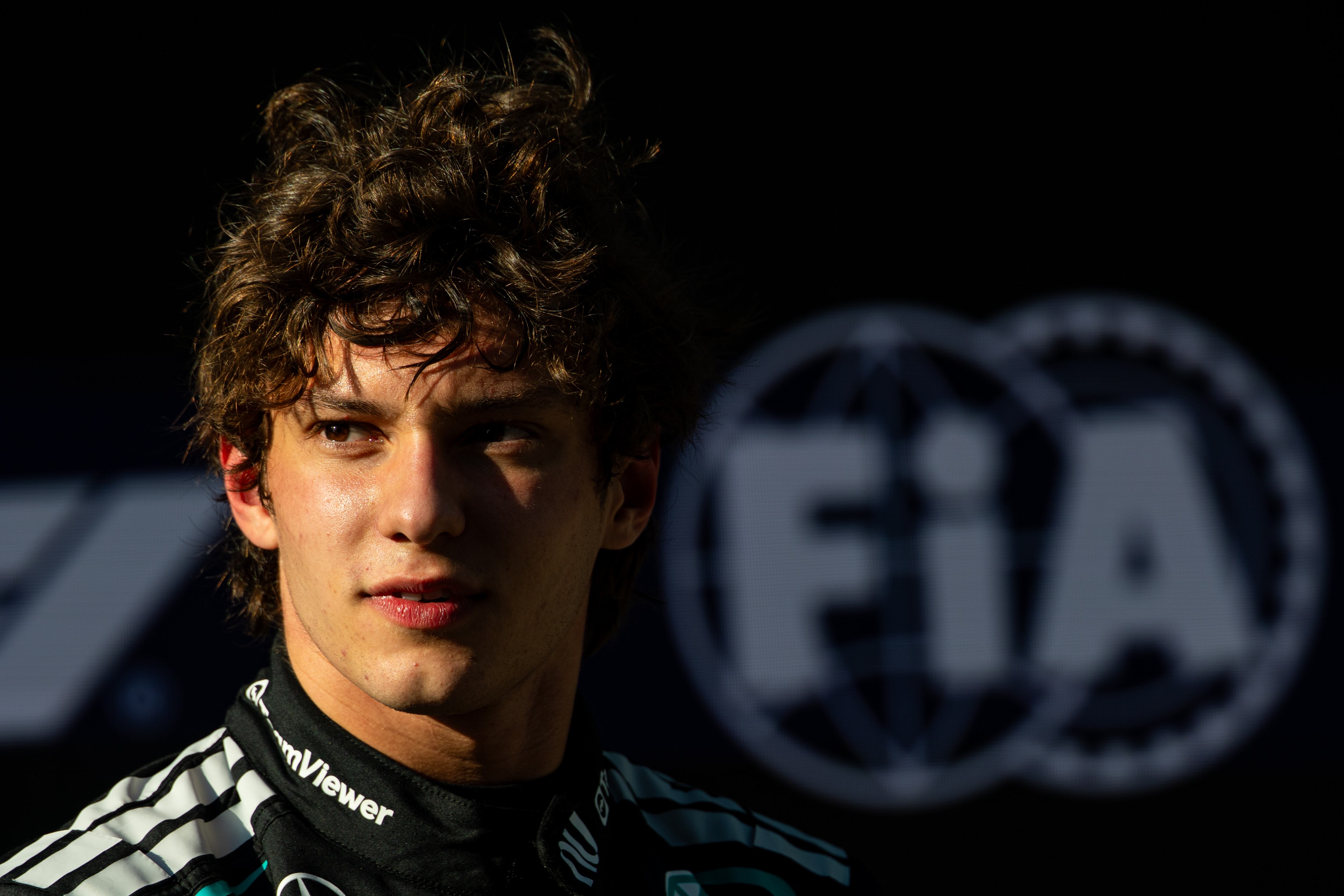 Antonelli se convierte en el piloto más joven en ganar la pole: parrilla da salida en el GP de China. (Photo by Kym Illman/Getty Images)