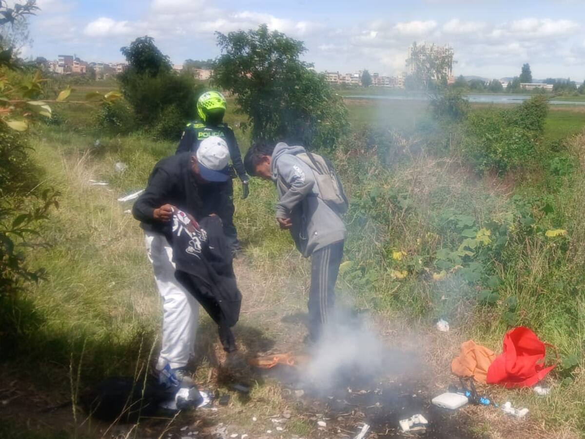 Capturan en flagrancia a dos personas que intentaban provocar incendio en el Humedal Jaboque