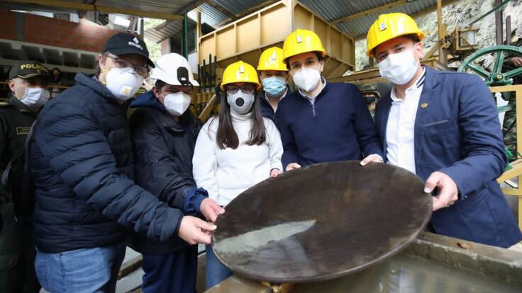 Mesas técnicas para formalizar mineros artesanales