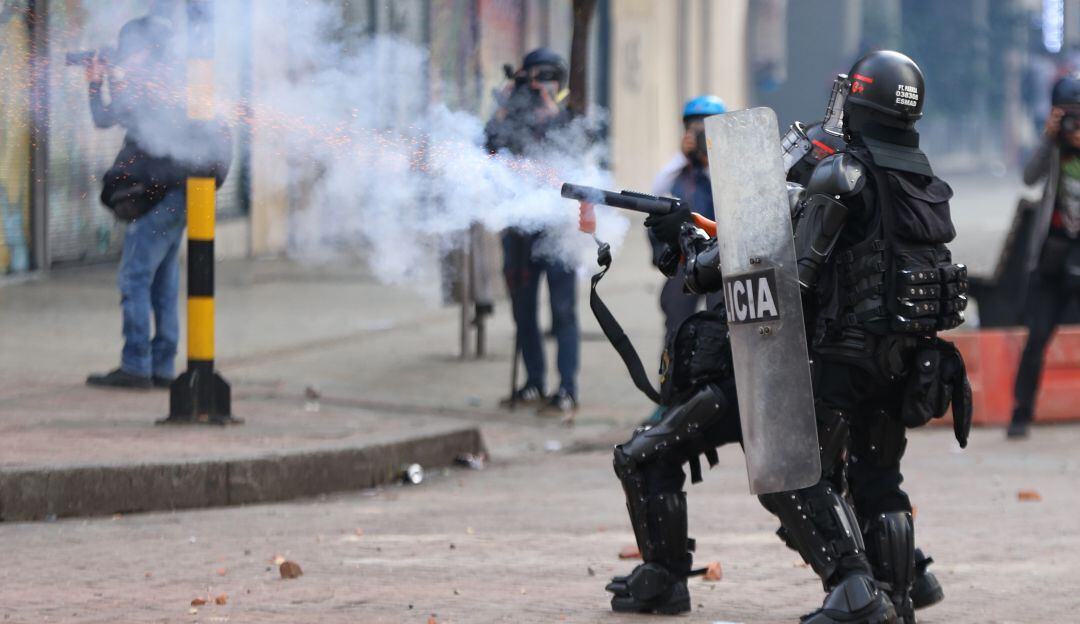 Organizaciones sociales y DD.HH. manifestaron reparos al decreto que reglamenta el uso de la fuerza pública en marchas.